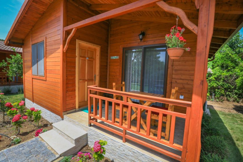 Merry Bungalow & Tent Hotel Odalarında Balkon Keyfi